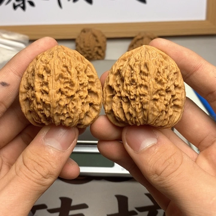 吊坠文玩核桃来**长
