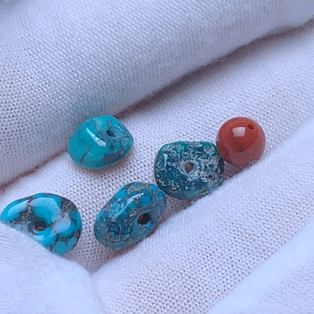 南红玛瑙未镶嵌珠宝奇石