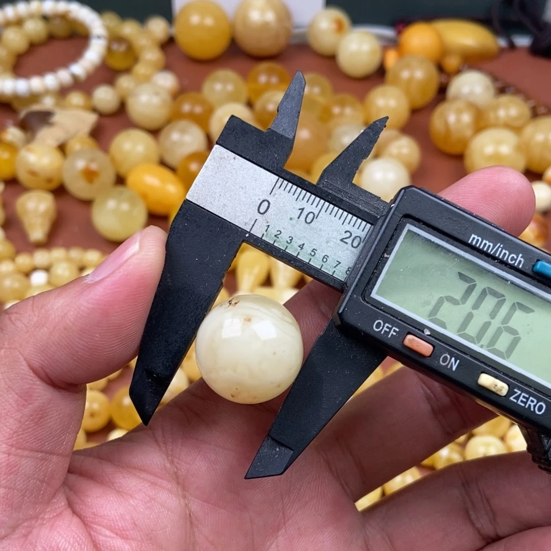 未镶嵌蜜蜡裸石蜜蜡285