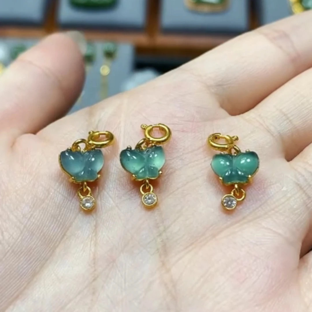 S925银翡翠蝴蝶小滴溜饰品精美时尚简约精致高冰轻奢气质百搭款