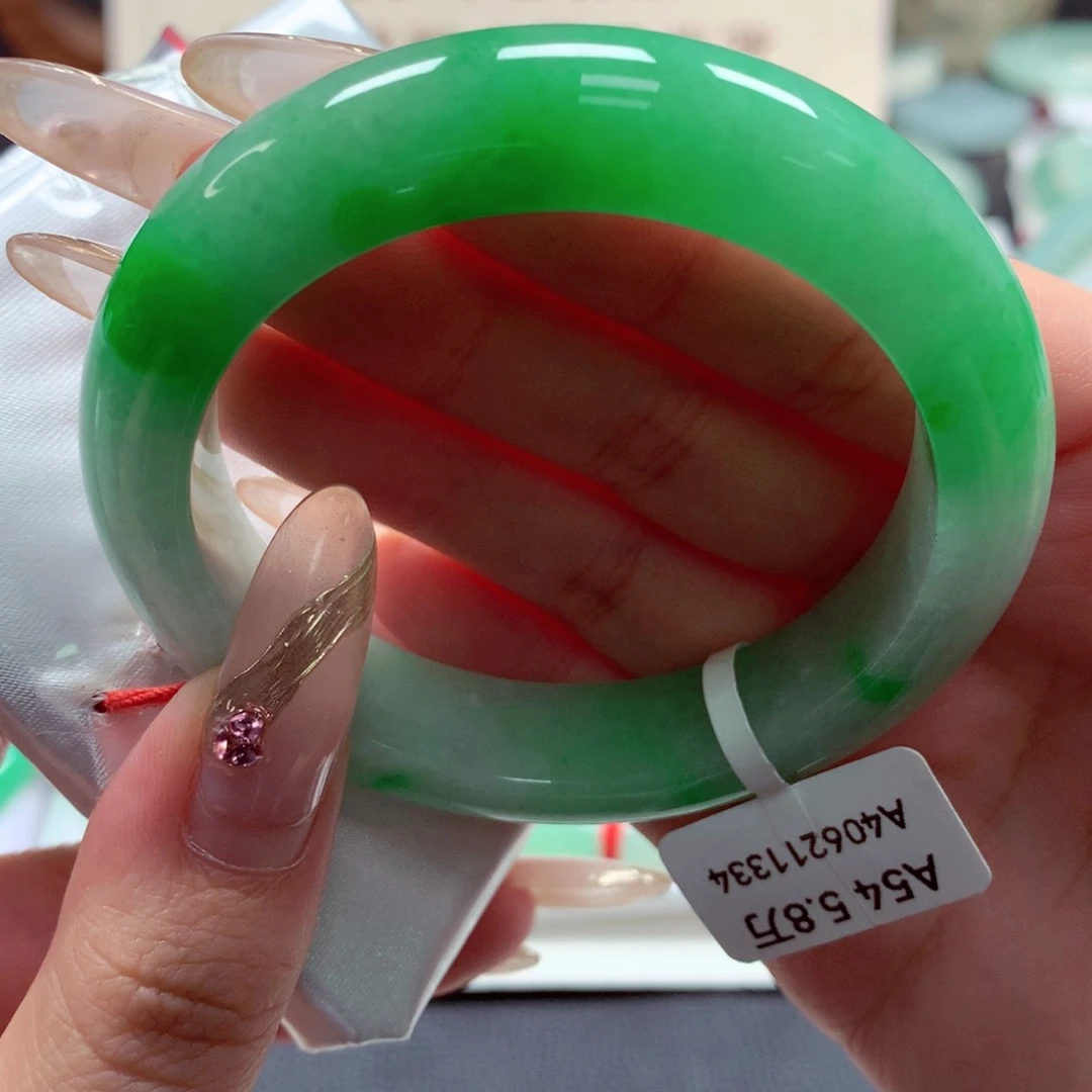 翡翠手镯未镶嵌22（35号）有纹