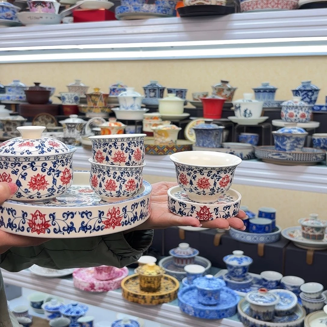 盖碗里的水煮开后倒在