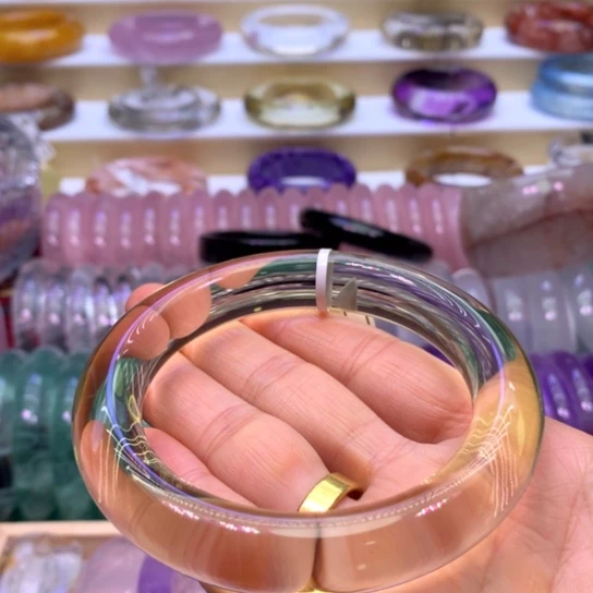 手镯水晶未镶嵌水晶