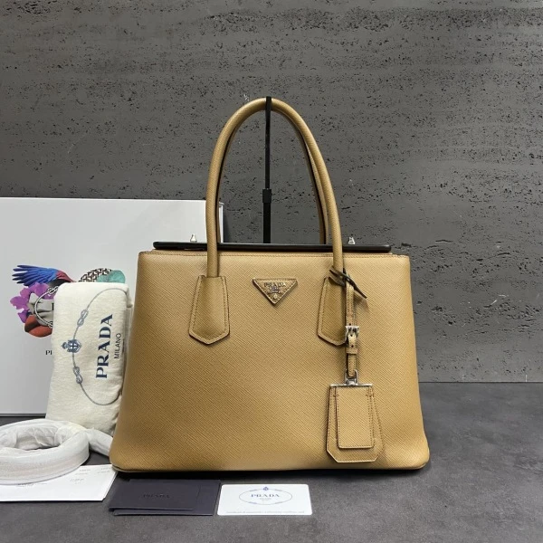 98新/普拉达/橙子精选/250118CZ0012