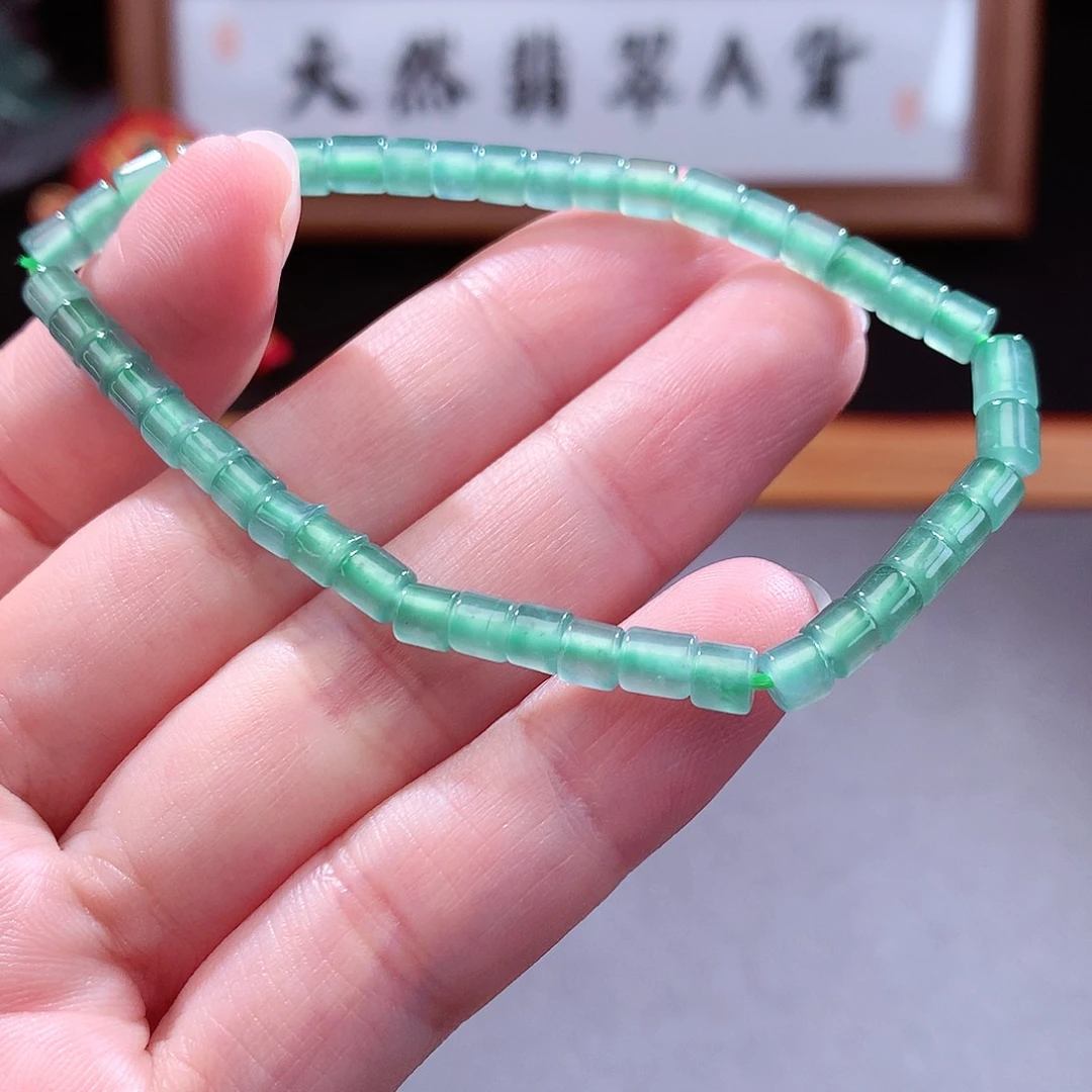 翡翠手镯（圆镯）未镶嵌