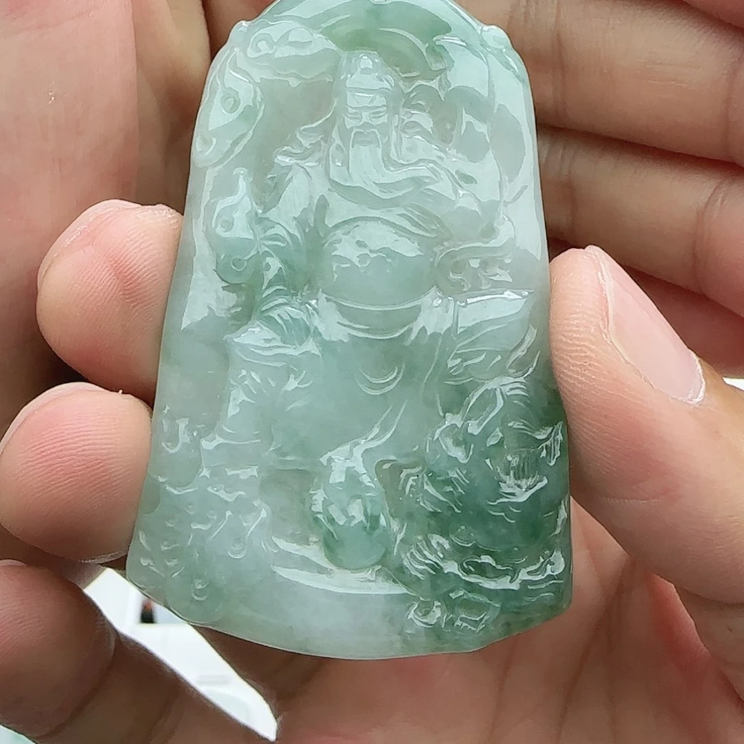 用***4翡翠未镶嵌颈饰翡翠