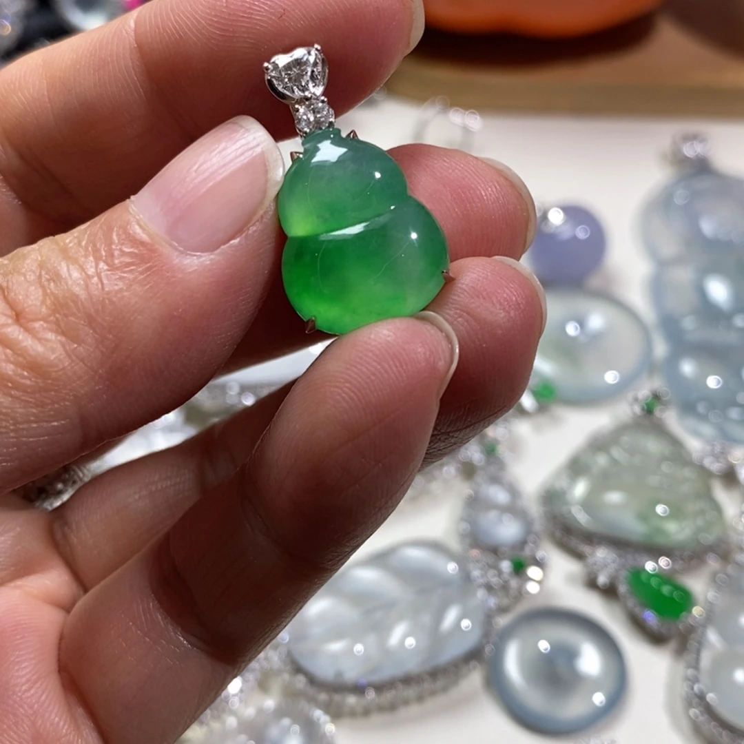卿***翡翠18K金镶嵌吊坠(不含链)葫芦分单第一单