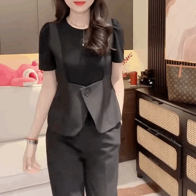 时尚设计感短袖T恤女装气质圆领西装扣黑色上衣修身假两件打底衫