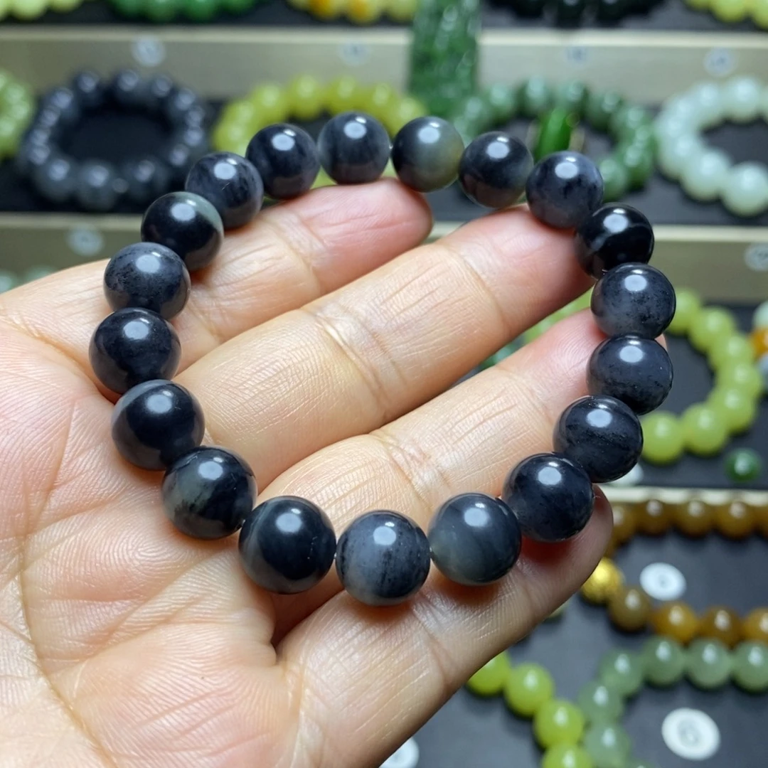 和田玉未镶嵌手串