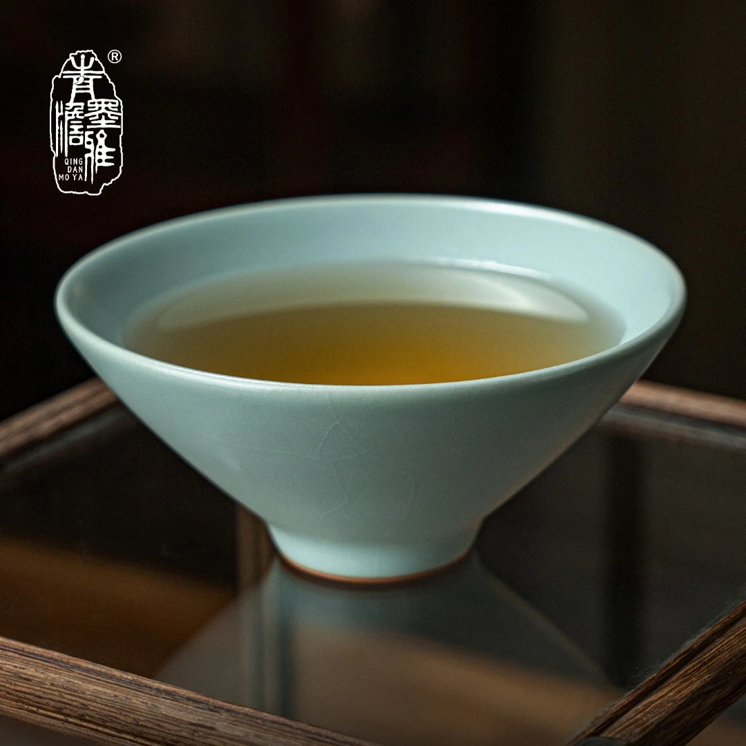 青澹墨雅天青斗笠杯手工主人杯景德镇高端青瓷开片可养天青色中式
