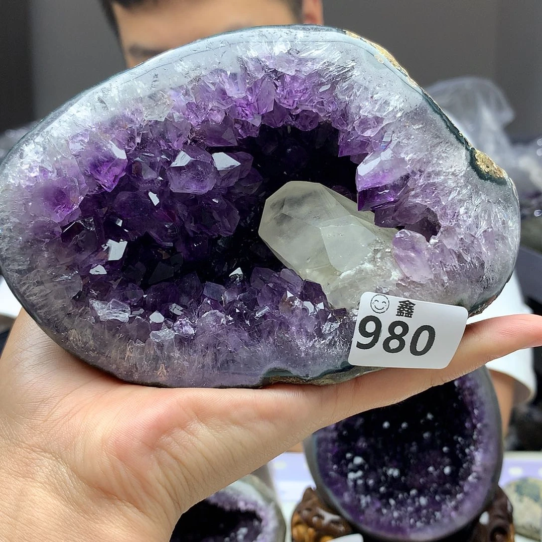 未镶嵌水晶大型摆件（非配饰）