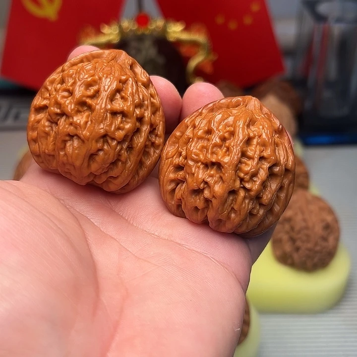 吊坠文玩核桃红锦鲤