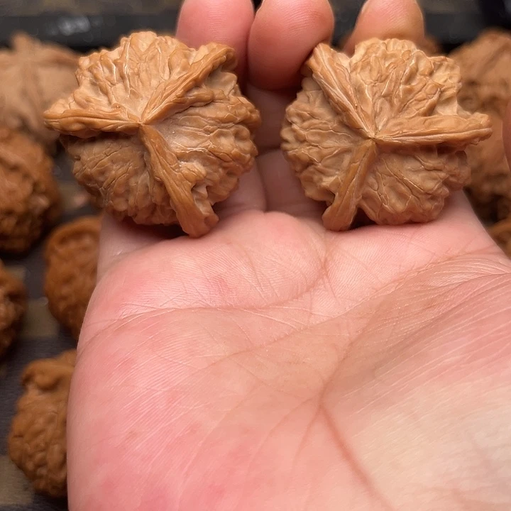 文玩核桃吊坠你们都在