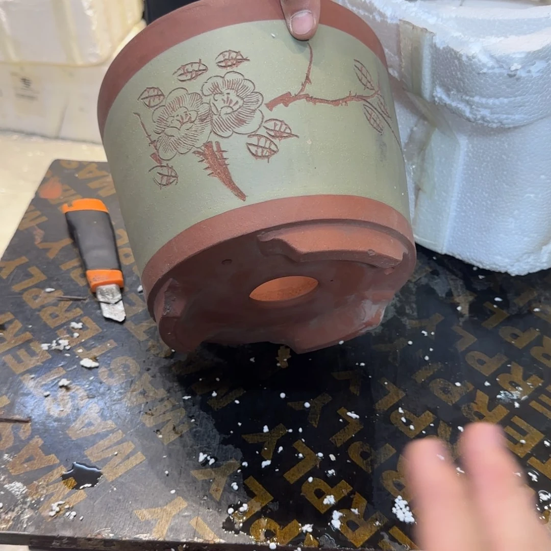 紫砂花盆瑕疵和瑕疵