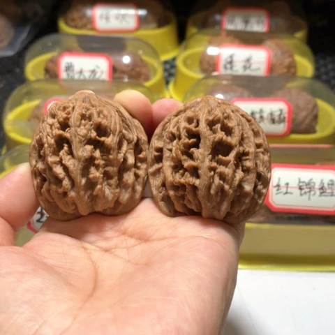 吊坠文玩核桃九龙筋
