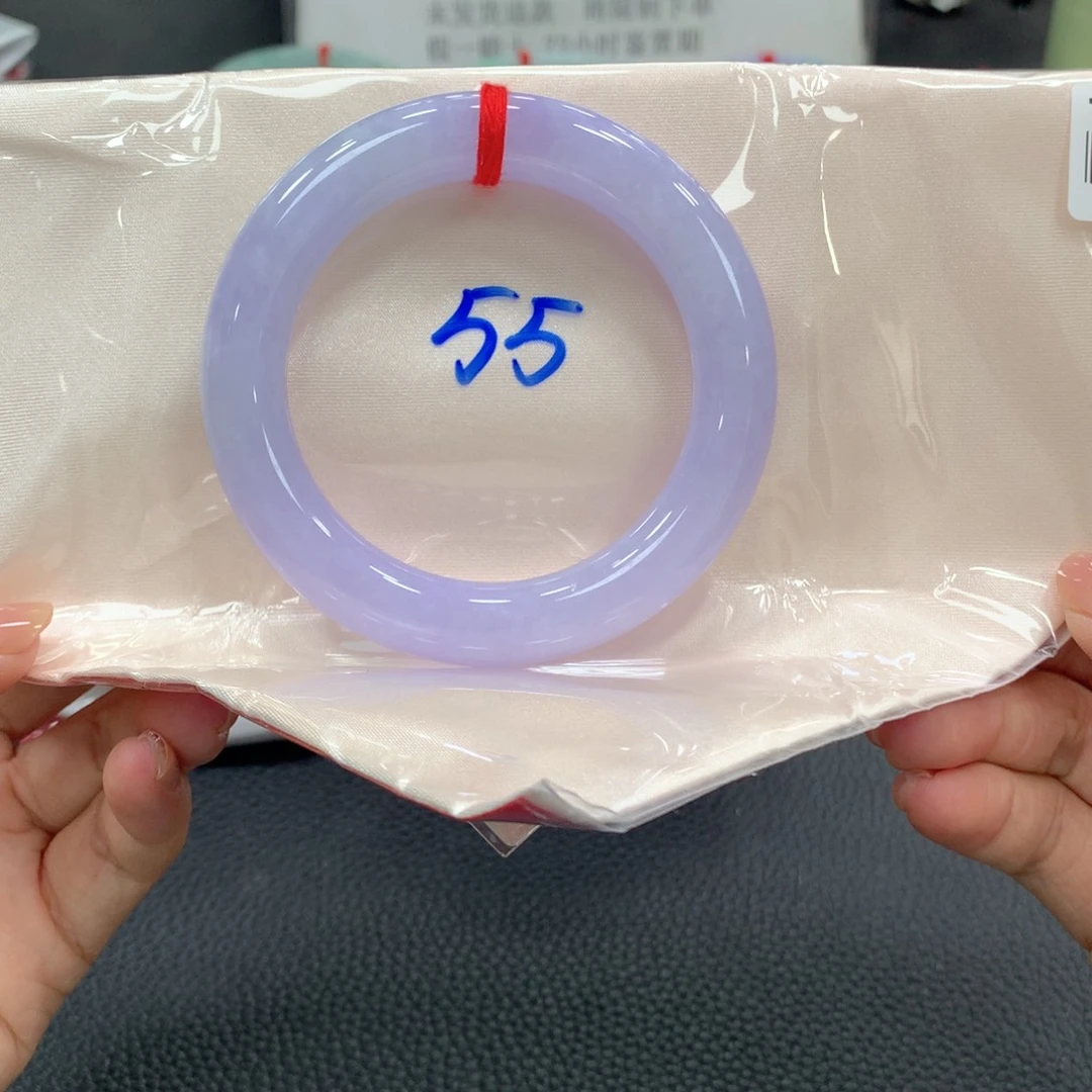 翦***翙翡翠手镯未镶嵌翡翠