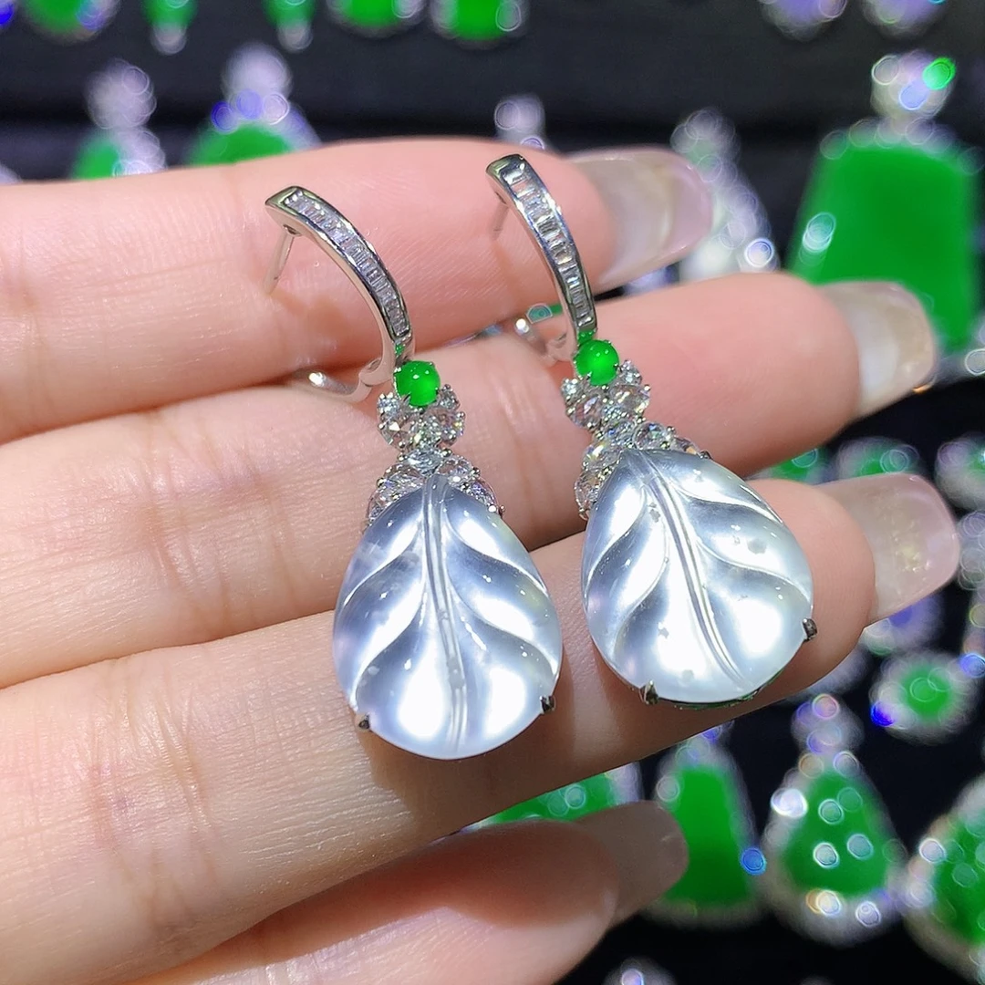 翡翠18K金镶嵌耳饰玻璃种