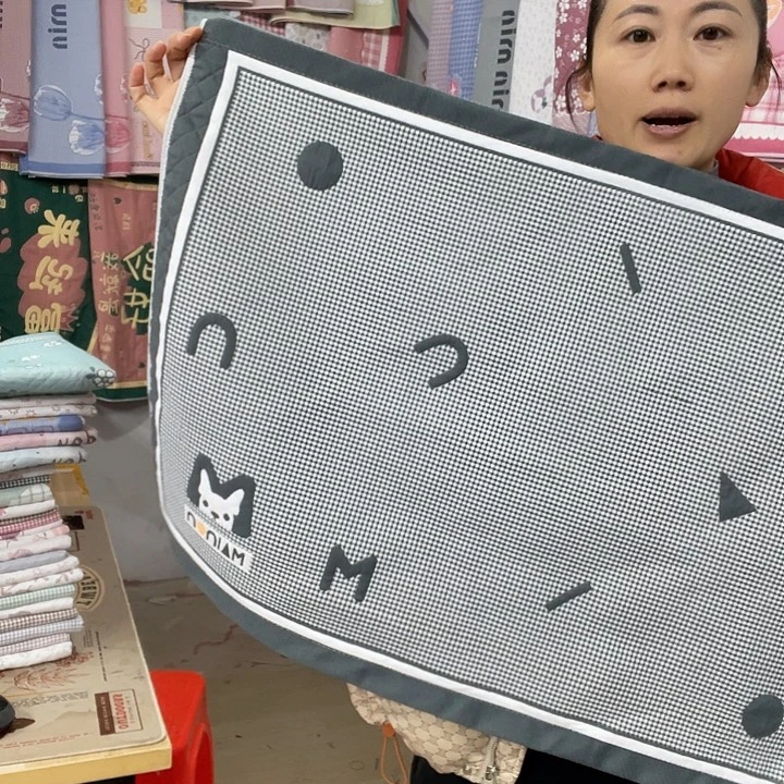 棉特价黑色字母小狗