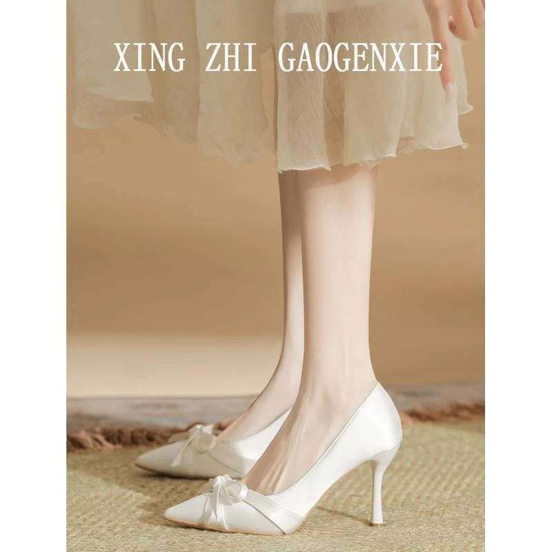 【万达撤柜】白色绸缎高跟鞋女胖脚宽气质主婚纱蝴蝶结婚鞋礼服单