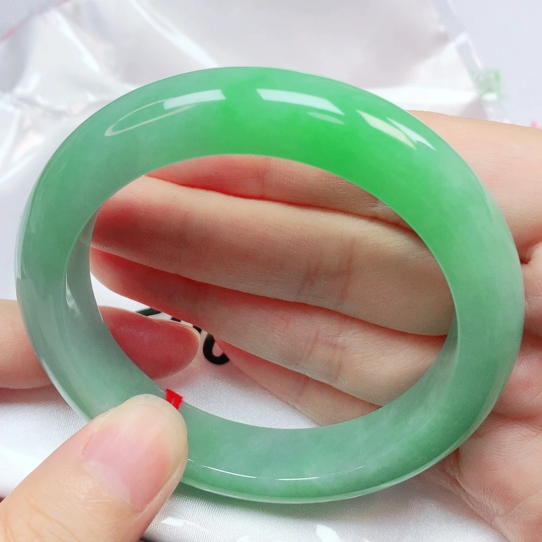 翡翠未镶嵌手镯抖音200