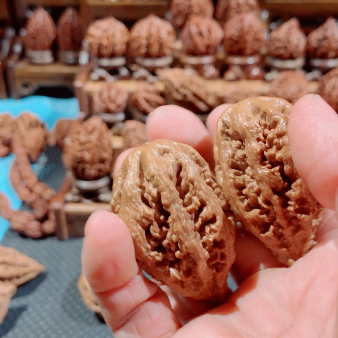 ¥***¥桃核吊坠大龙纹核桃