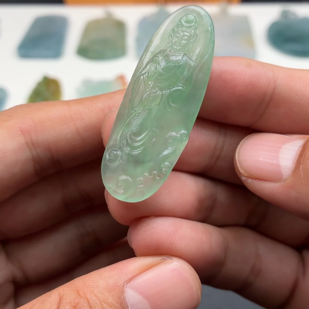 定制翡翠未镶嵌站观音