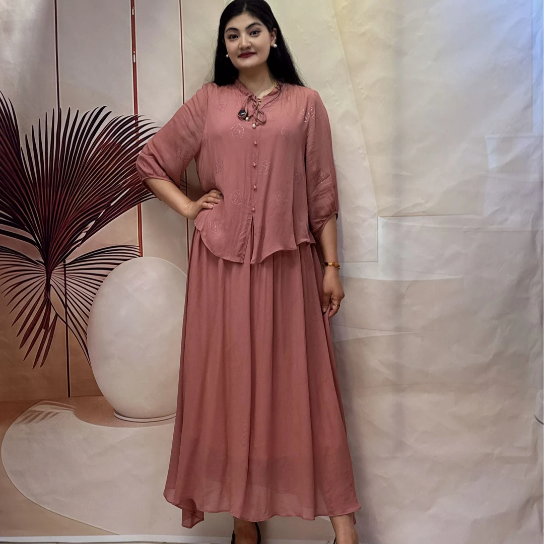 新款时尚连衣裙显瘦气质轻奢百搭舒适简约