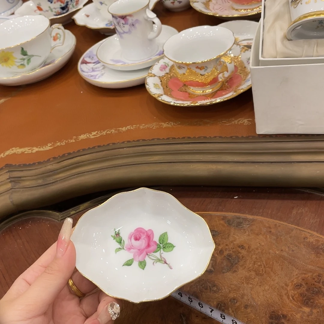 瓷片中古一等红玫瑰小碟