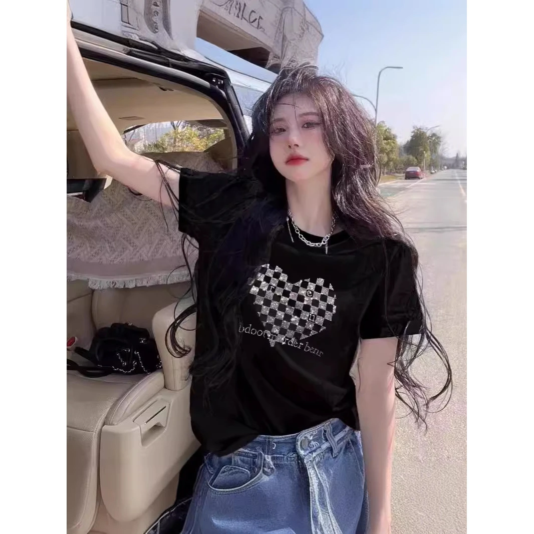 欧洲站黑色t恤女重工烫钻格子爱心宽松正肩短袖2025夏天内搭上衣