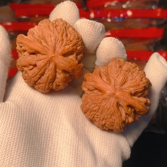 文玩核桃把件大粗筋42