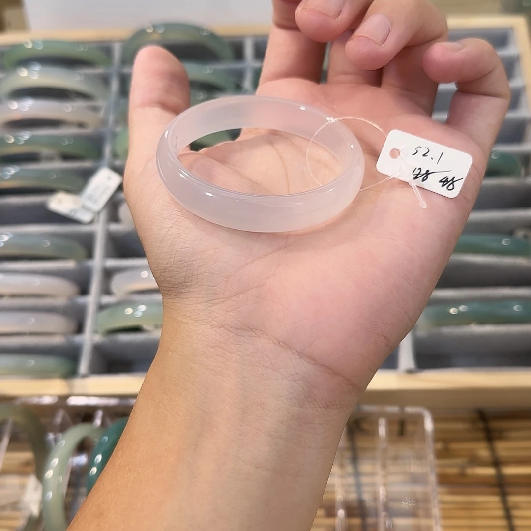 玛瑙/玉髓手镯未镶嵌圈口52.1