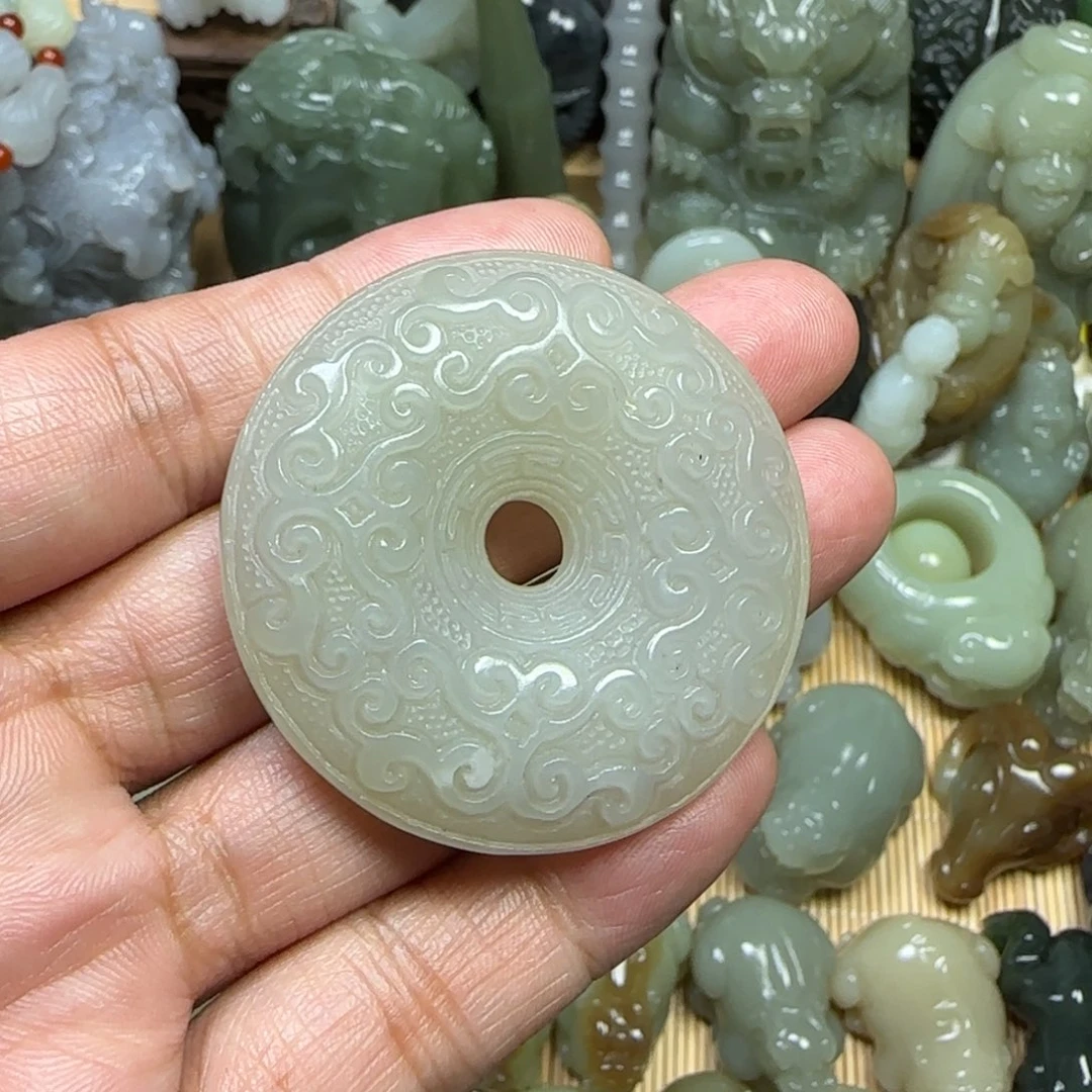 未镶嵌和田玉挂件