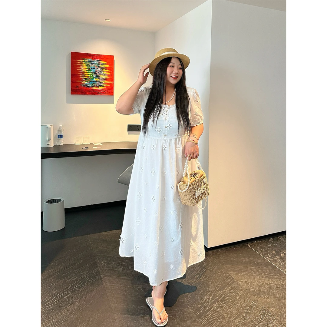 奶霜浮岛 / 绣花镂空设计感法式气质连衣裙14538花契大码胖mm