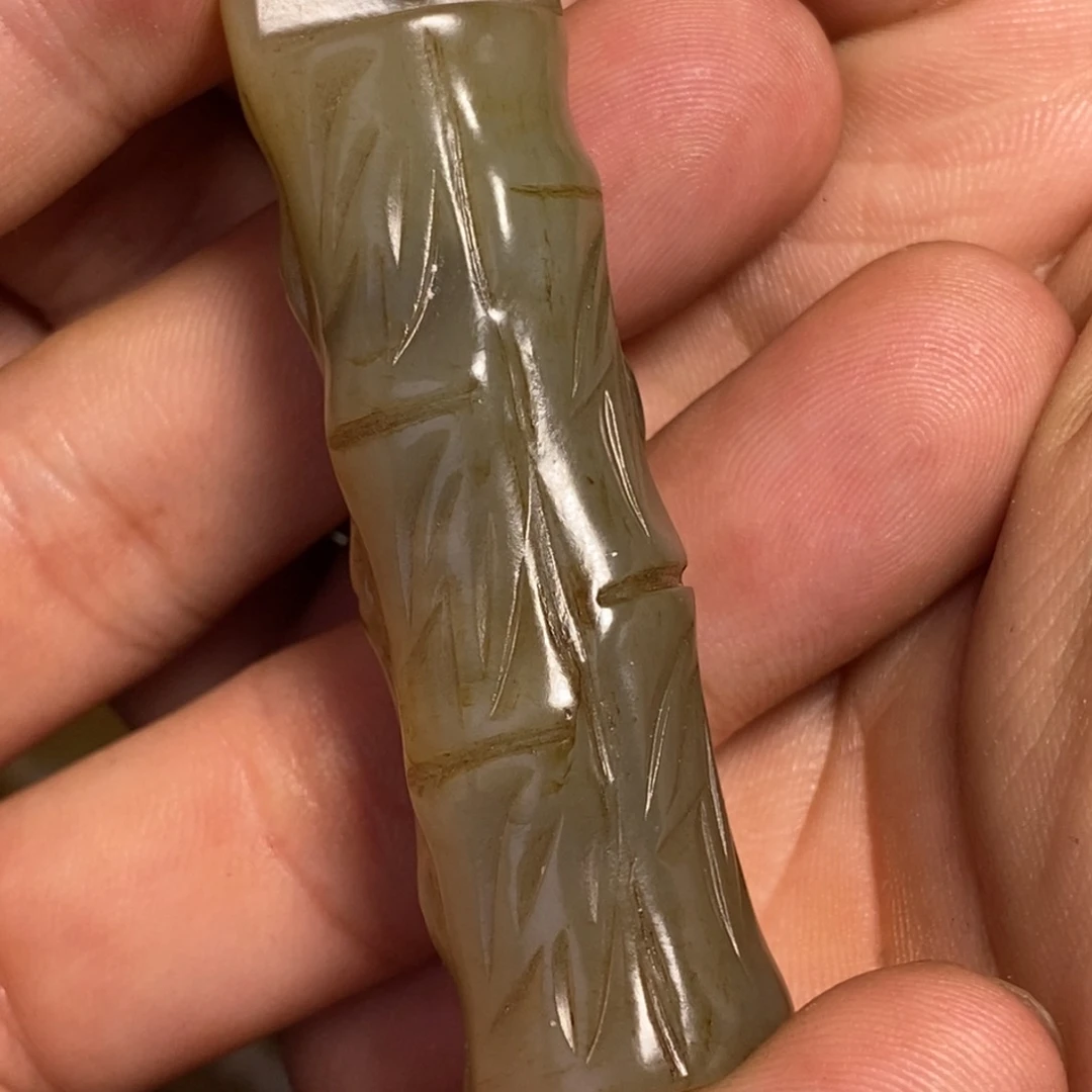 和田玉未镶嵌颈饰中*梦