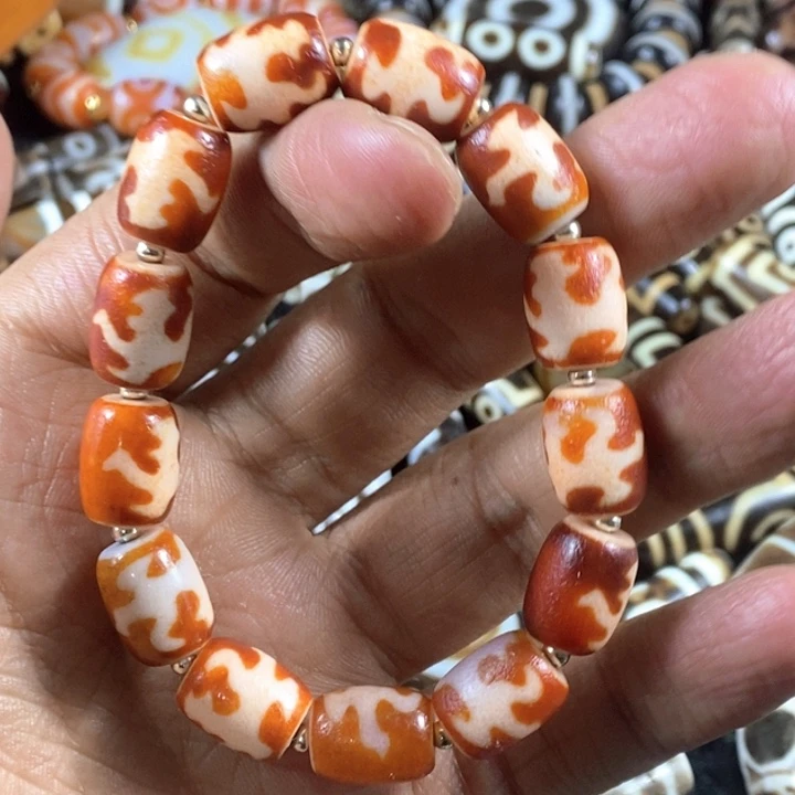 只买单纯的吊坠，没带链子，属的性质。