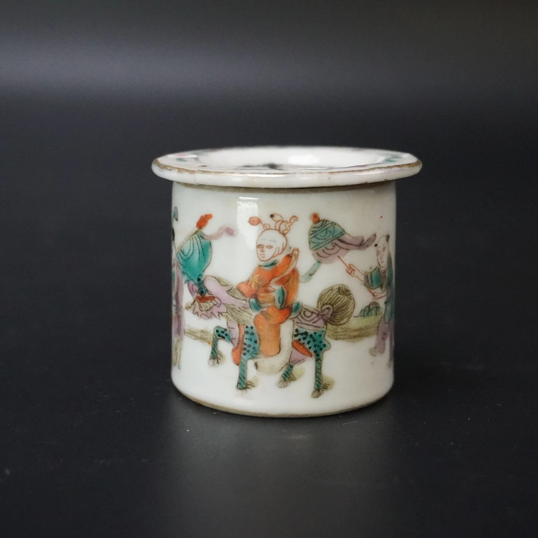 Lot.25120827清同治粉彩麒麟送子图盖缸 高：约4.6cm