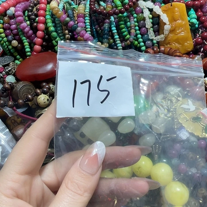 琉璃/树脂/塑料类?**?优惠多多