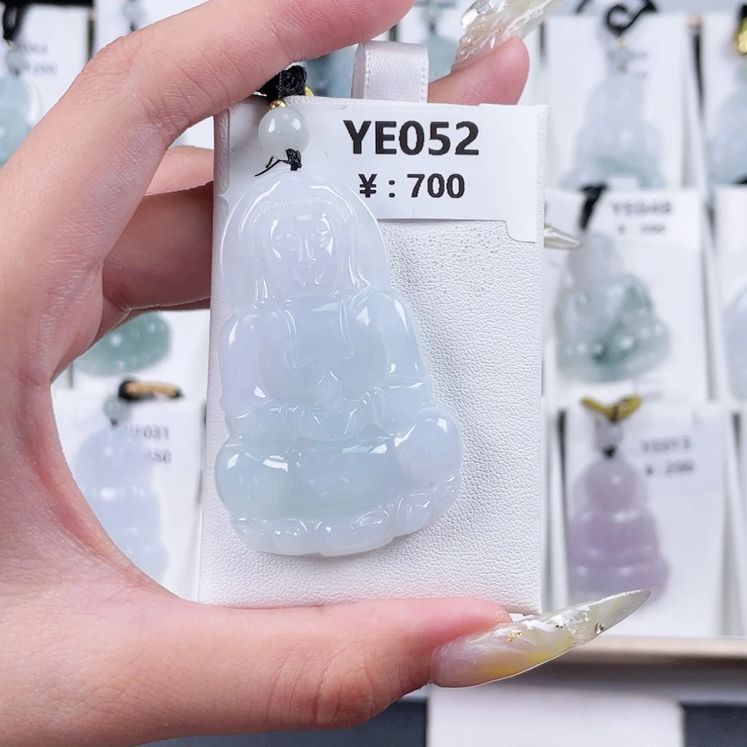 翡翠未镶嵌颈饰YE052