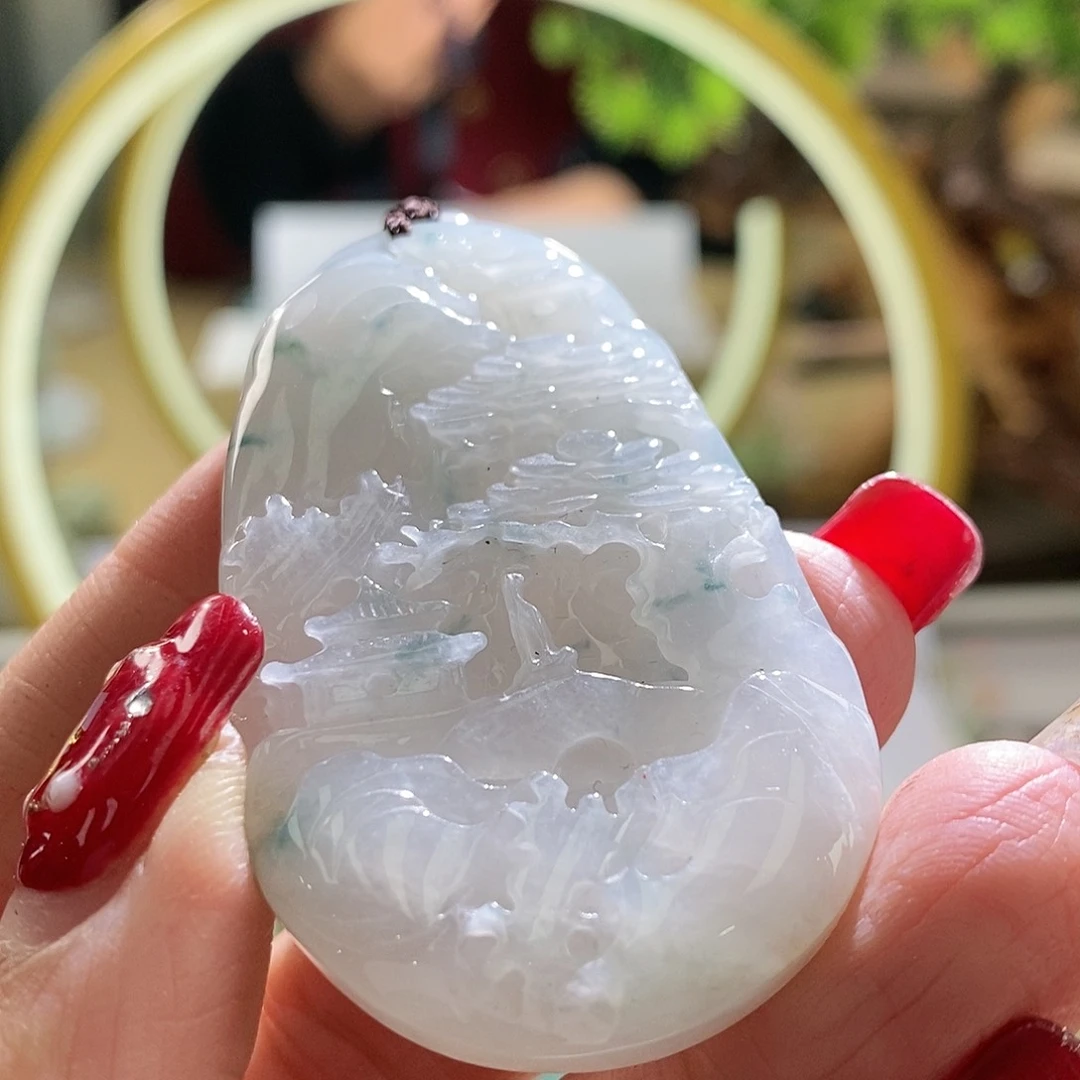 【闪购商品】翡翠颈饰未镶嵌山水