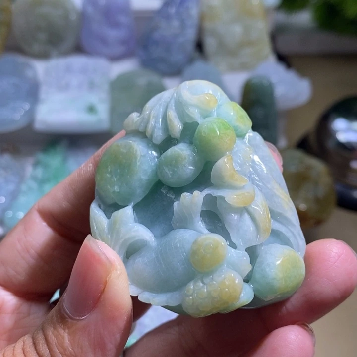 【闪购商品】颈饰未镶嵌翡翠鱼