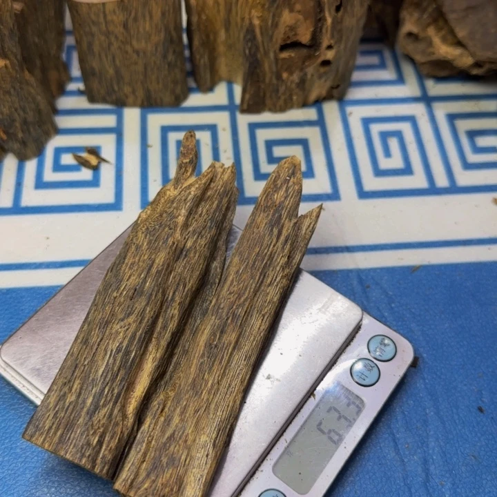 木海南紫奇虫漏手把63克