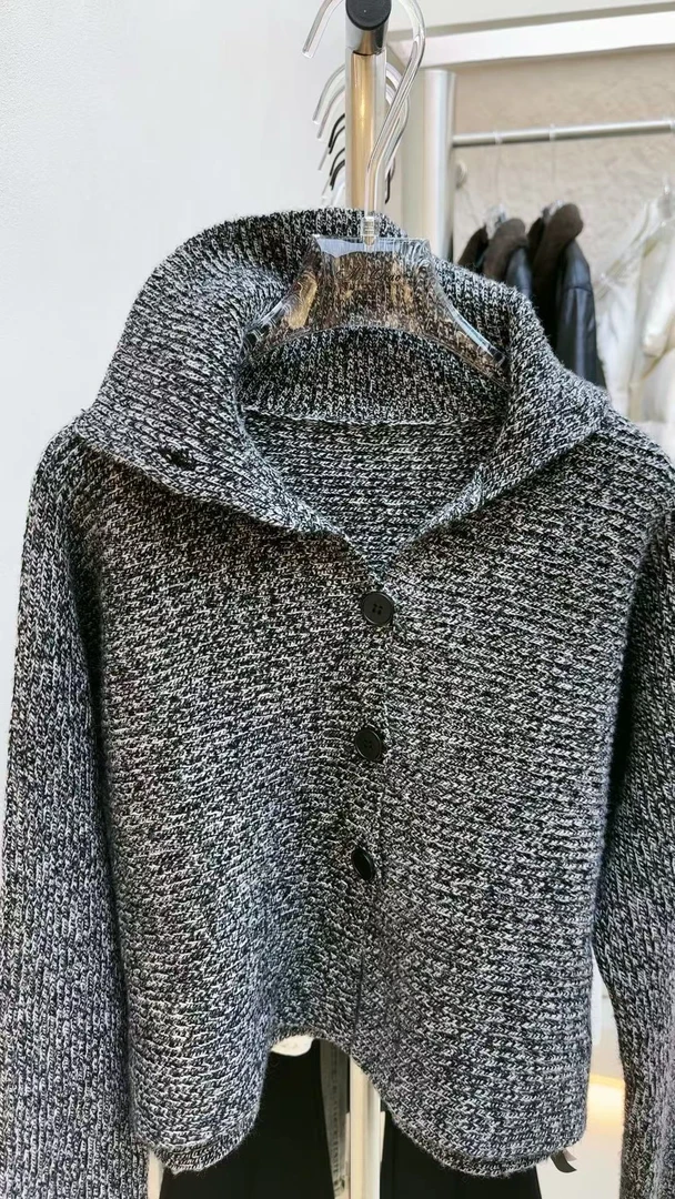 迷巧厚款针织毛衣