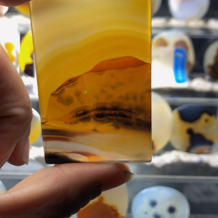 合金玛瑙/玉髓珠宝奇石52