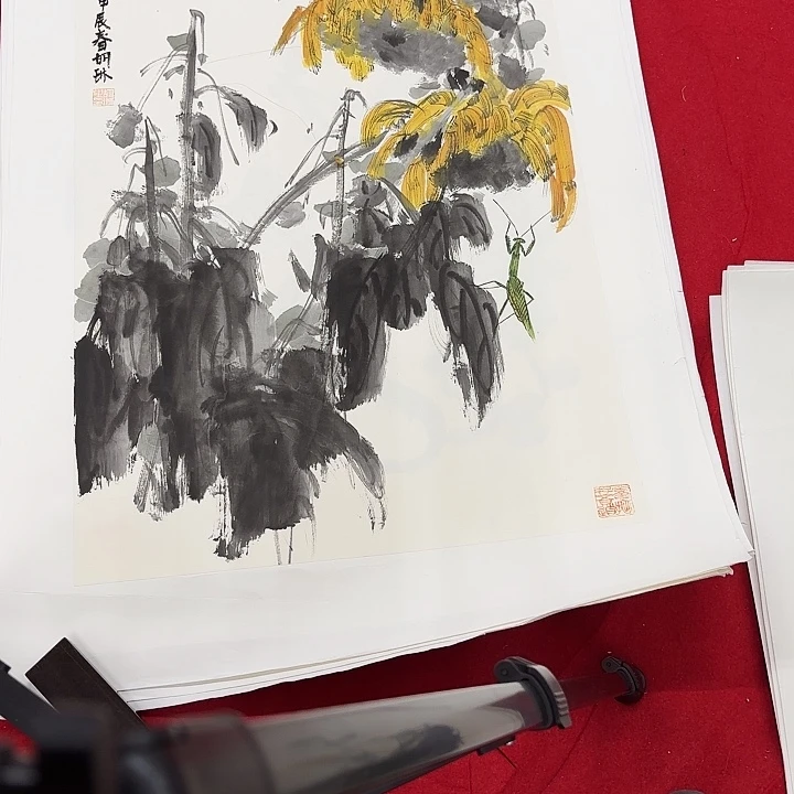 国画花鸟等图案为主体设计图案