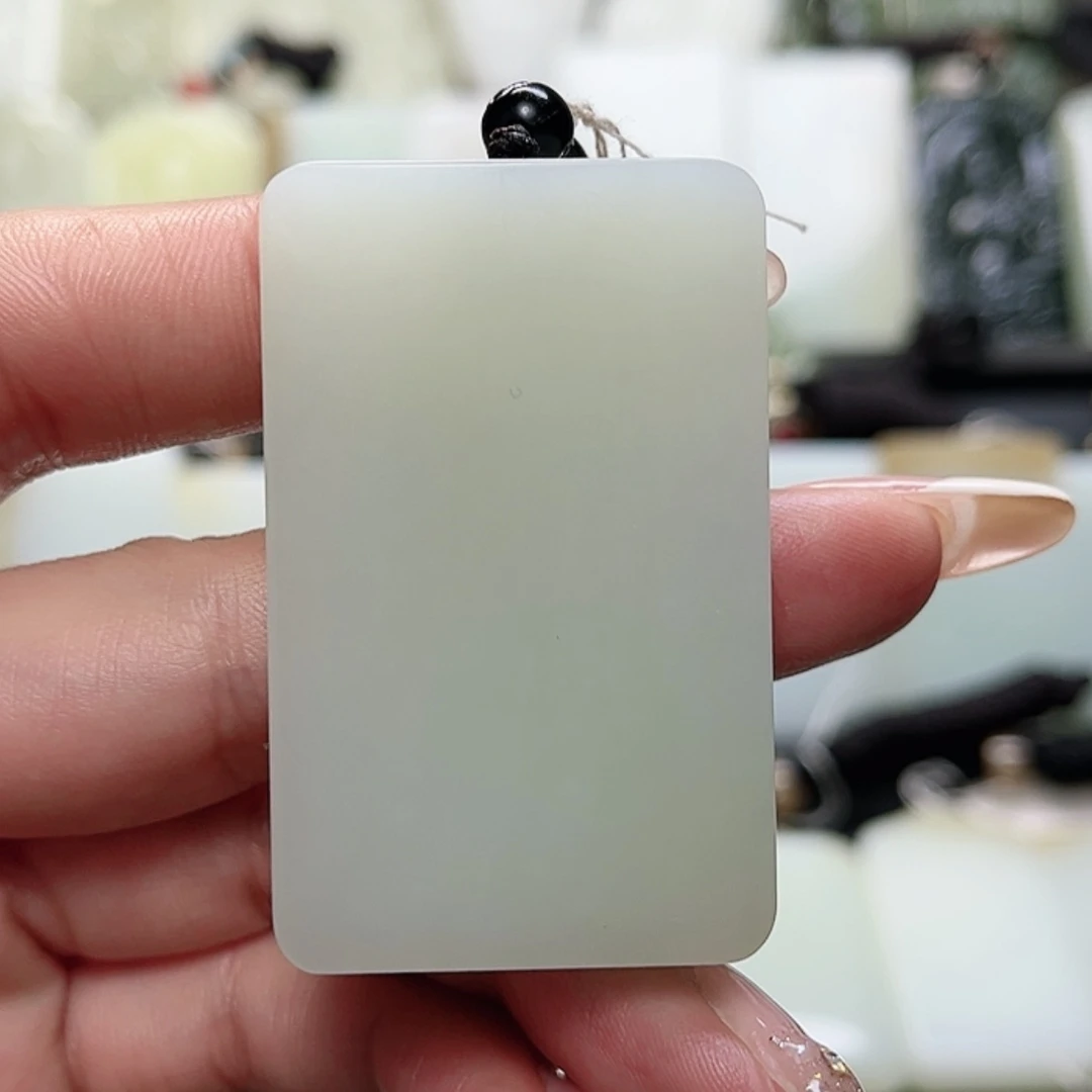 【闪购商品】颈饰未镶嵌和田玉