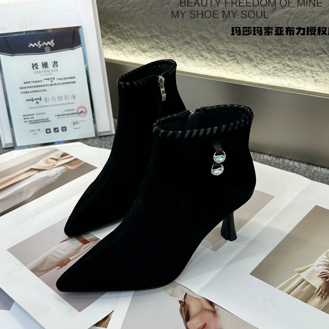 玛莎玛索801-1秋季时装靴细跟尖头黑色高跟女靴百搭女鞋