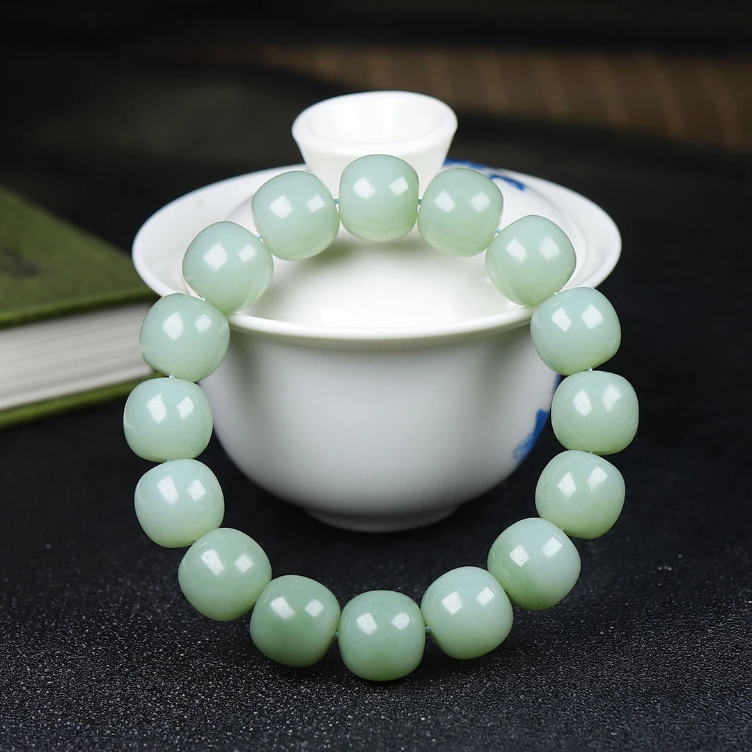 121342和田玉老型珠手串