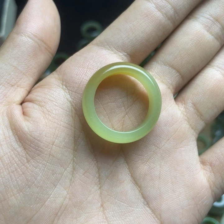 饭***_和田玉戒指未镶嵌