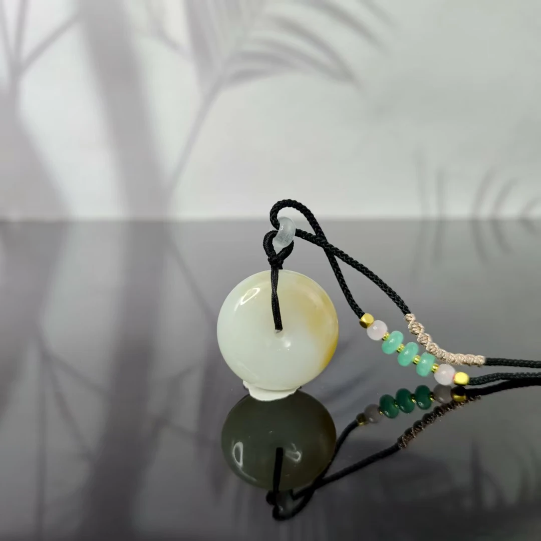 P和田玉无事牌吊坠0332