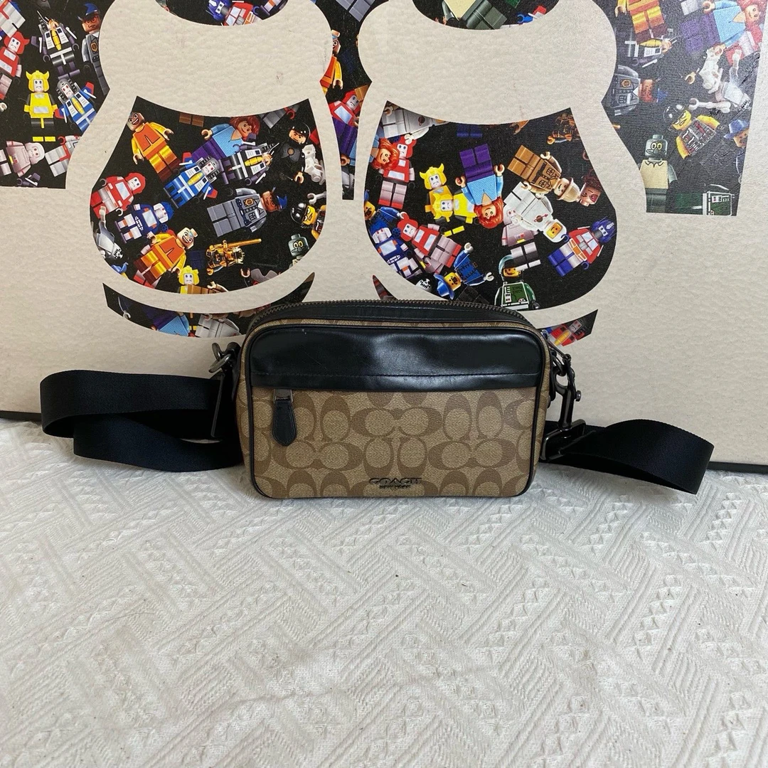 95新 COACH/蔻驰 19512斜挎包